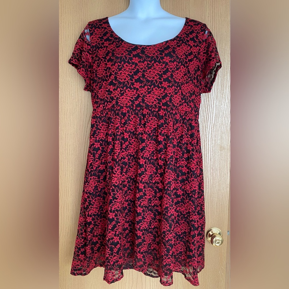 Torrid Red and Black Lace Dress - Plus size 4X